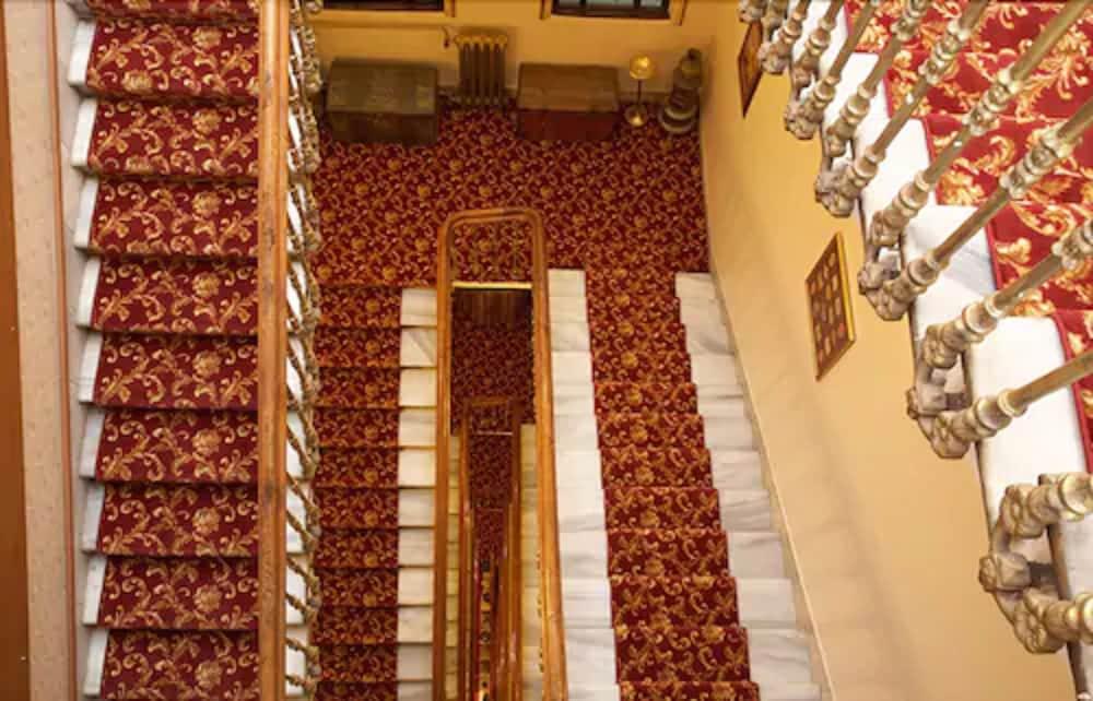 Grand Hotel De Londres Истанбул Екстериор снимка