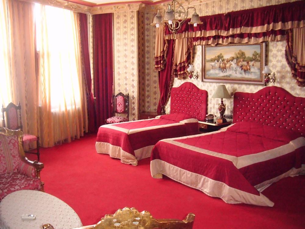Grand Hotel De Londres Истанбул Екстериор снимка